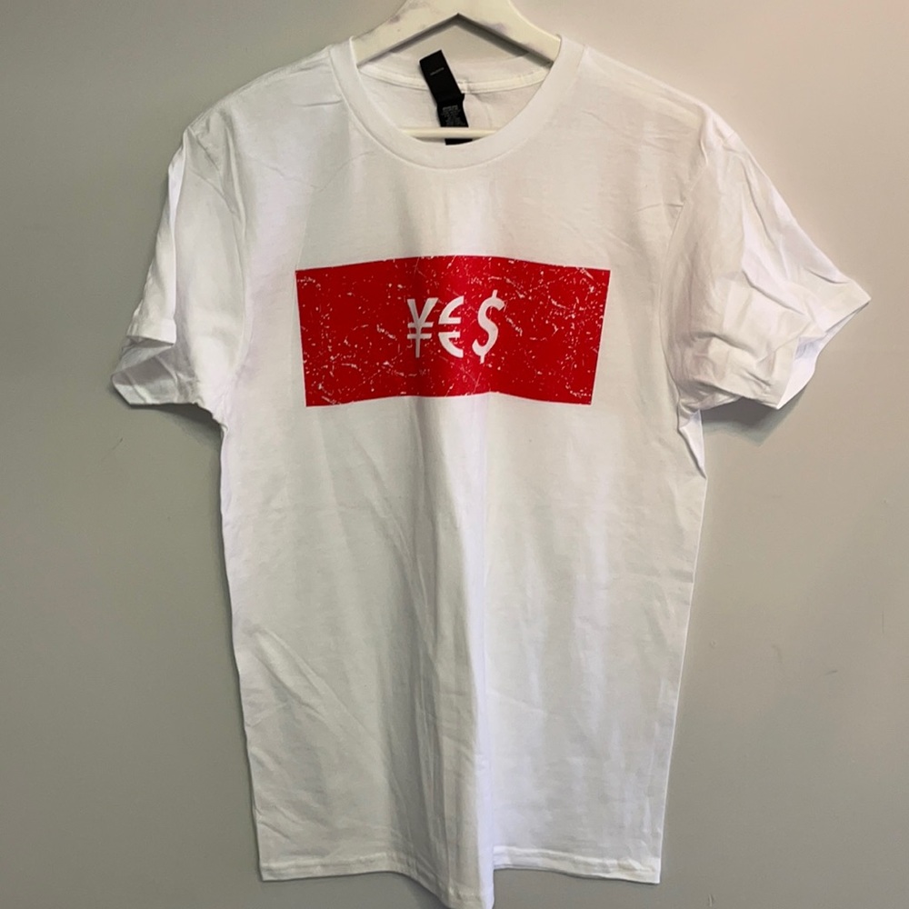 Brand New ¥€$ T-Shirt *All Sizes available*